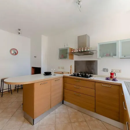 Hintown Su Per La Creuza In Collina A Santilario