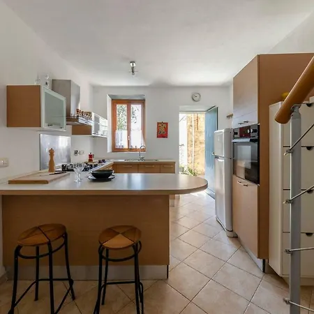 Hintown Su Per La Creuza In Collina A Santilario Tatil Evi Cenova