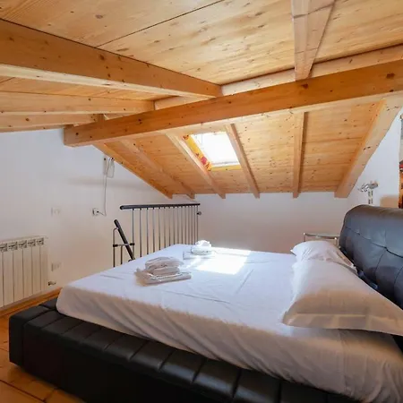 Hintown Su Per La Creuza In Collina A Santilario Tatil Evi