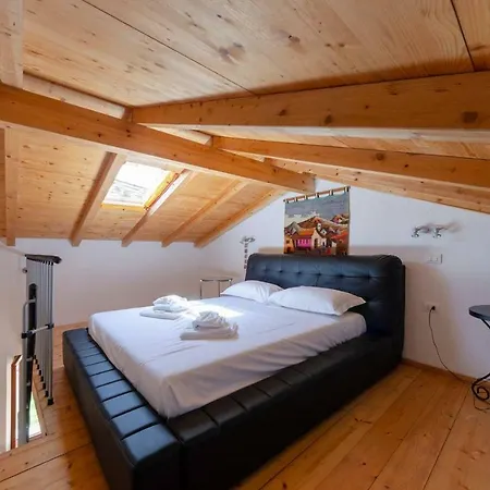 Hintown Su Per La Creuza In Collina A Santilario Casa de Férias *